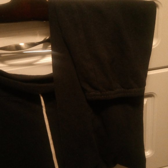 TNA Navy Flattering Joggers - Picture 4 of 4